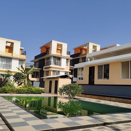 Royal Meadows - Igatpuri Bungalow C エクステリア 写真