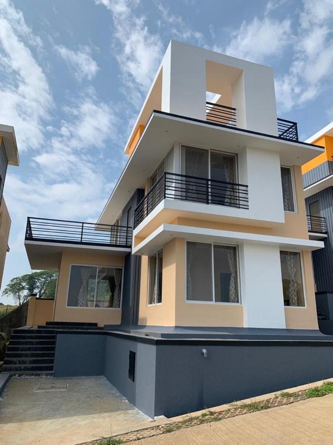 Royal Meadows - Igatpuri Bungalow C エクステリア 写真