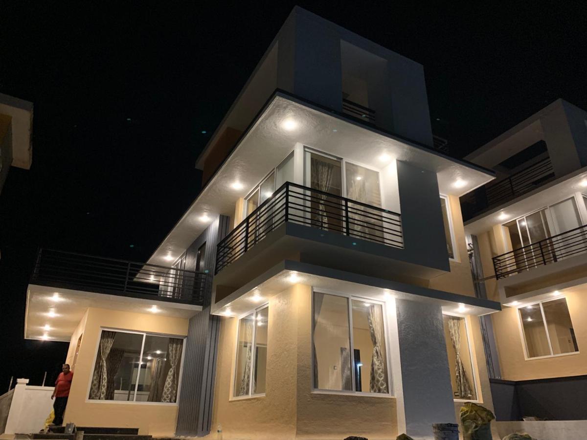 Royal Meadows - Igatpuri Bungalow C エクステリア 写真